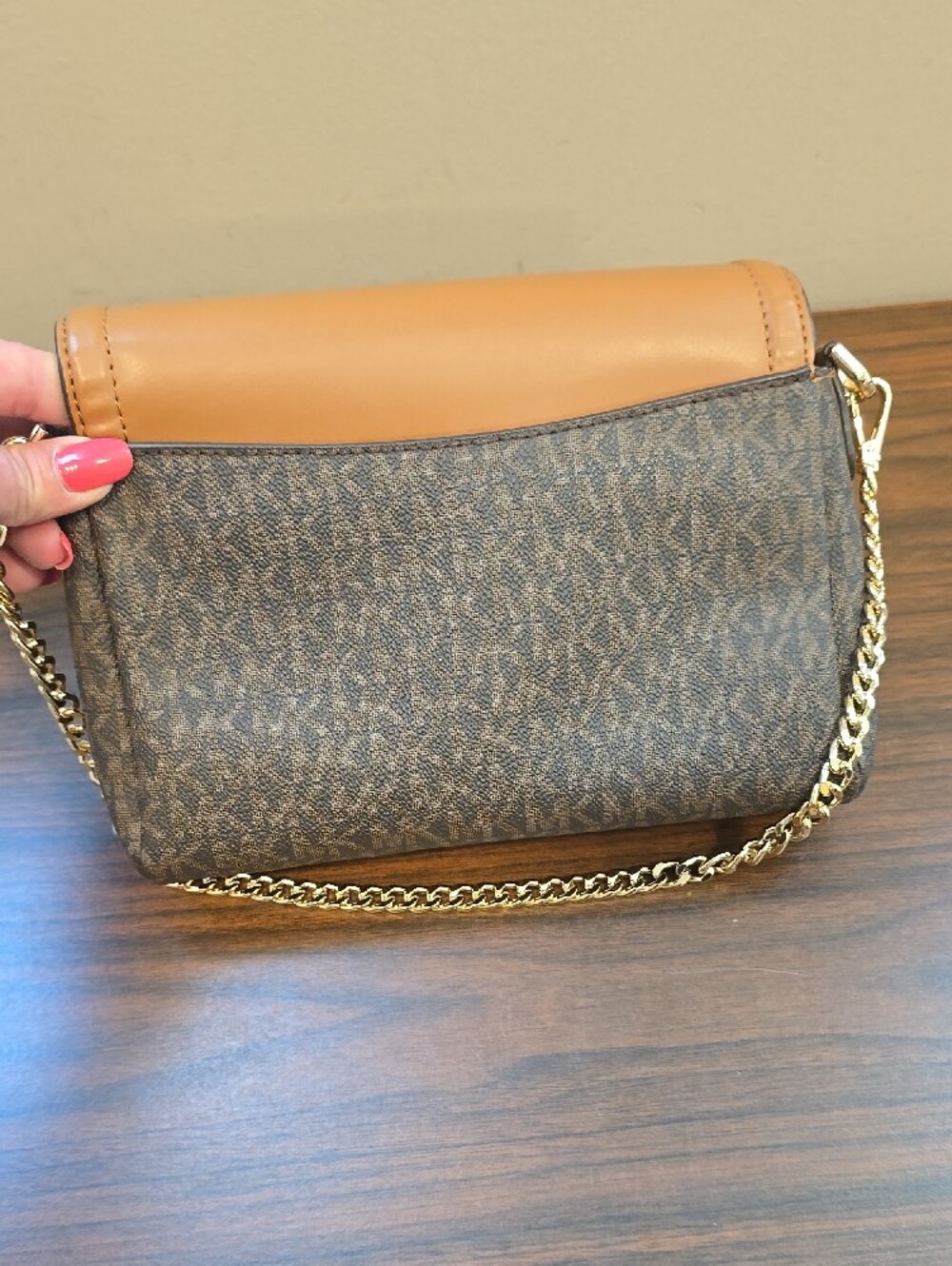 MICHAEL KORS Tan and Brown Logo-Print Chain Crossbody Bag - Picture 3 of 9